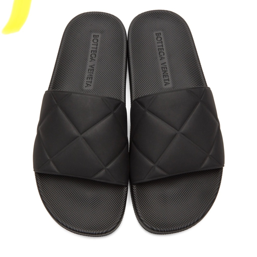 Bottega Veneta rubber slides NIB